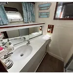 펜션 Entire Boat Center Port Of Cap *
